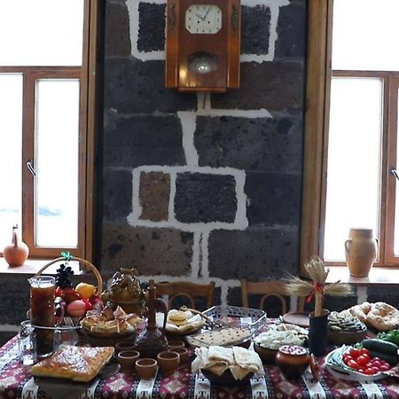 Guesthouse Emma Gümrü Dış mekan fotoğraf