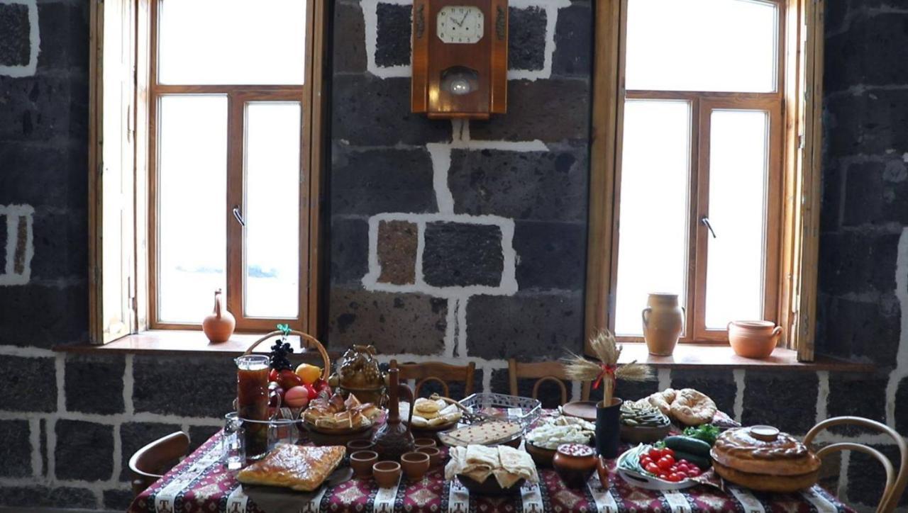 Guesthouse Emma Gümrü Dış mekan fotoğraf