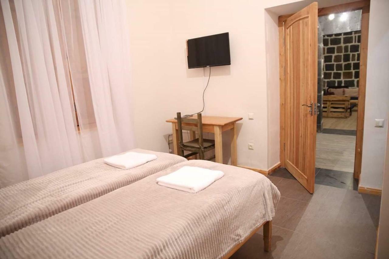 Guesthouse Emma Gümrü Dış mekan fotoğraf